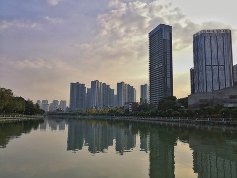 城市黃昏