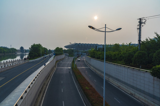 道路