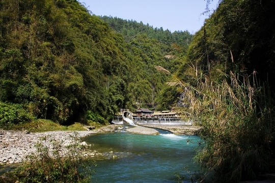 阿依河