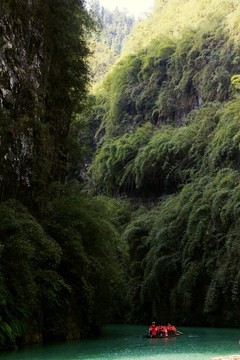 阿依河