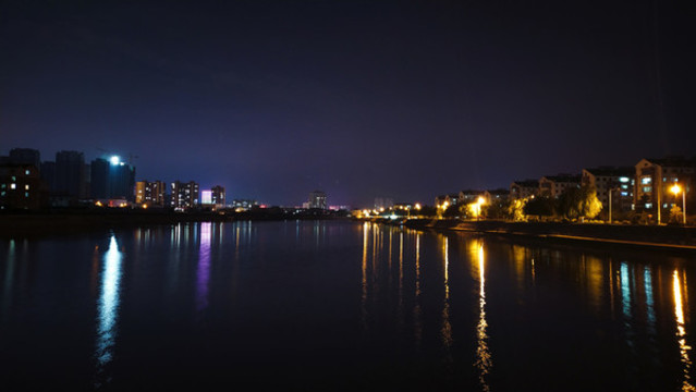 小鎮(zhèn)夜景