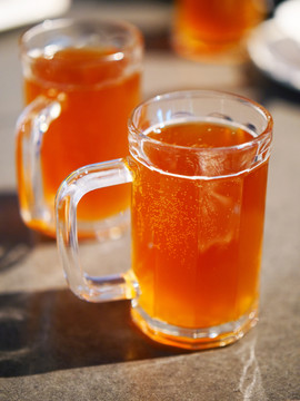 新疆蜂蜜發(fā)酵飲料卡瓦斯