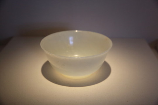 故宮羊脂玉碗