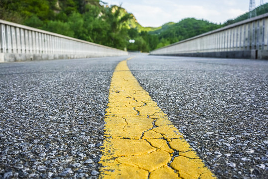 公路黃線高清大圖
