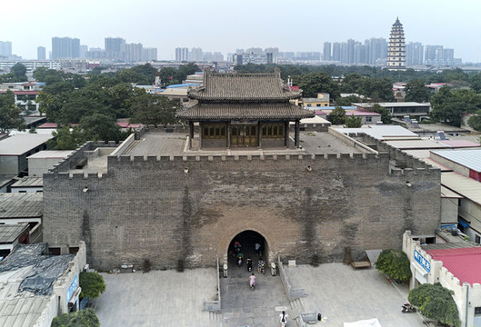 古城