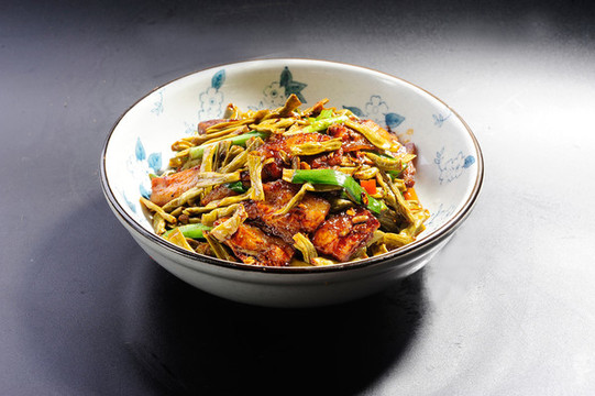 壇子菜炒肉