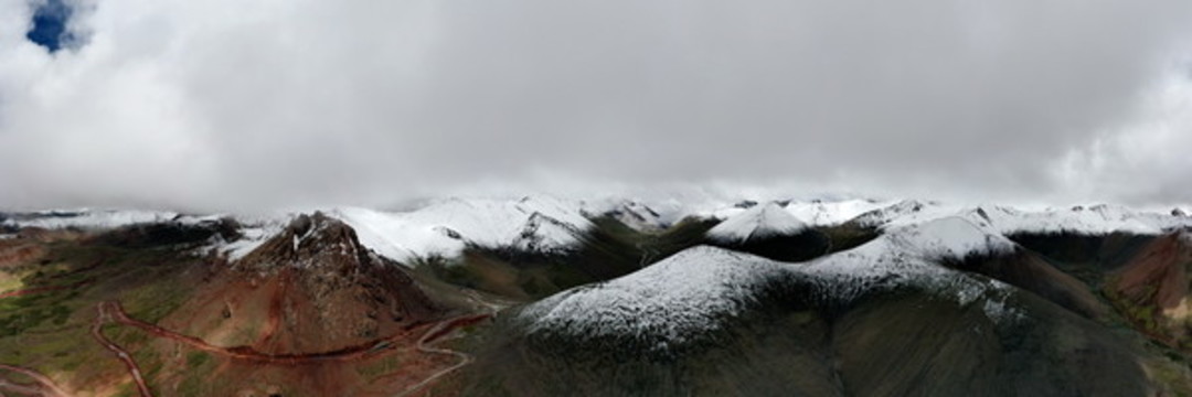 高原雪山2