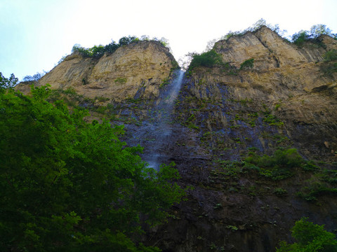 山石