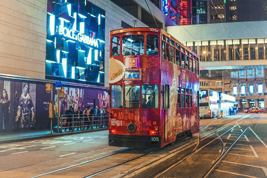 中國香港街頭紅色叮叮車