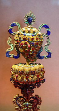 金嵌寶石七珍