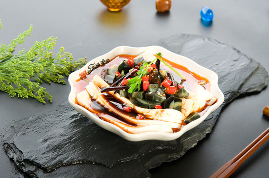 皮蛋豆腐