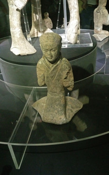 漢代陶俑