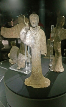 漢陽(yáng)陵男舞俑