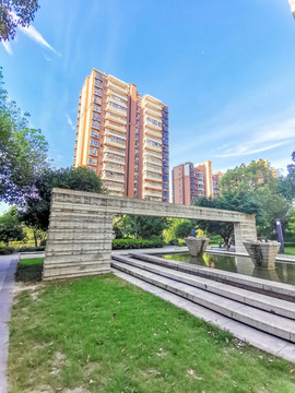 小區(qū)內(nèi)景