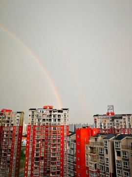 雨后彩虹