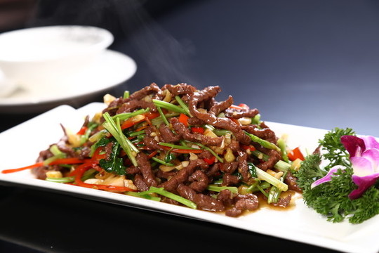 野山椒炒牛肉絲