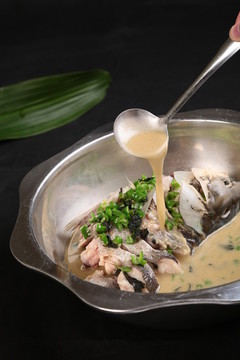 水煮活魚(yú)