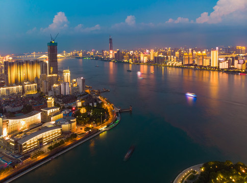 武漢夏日城市航拍傍晚和夜景風(fēng)光