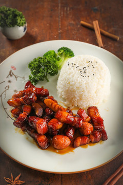 東坡肉飯