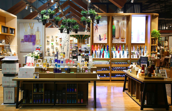 精品百貨店