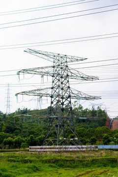 電力鐵塔