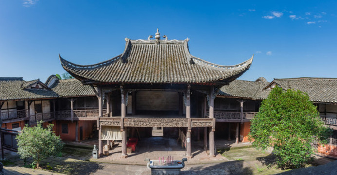 戲臺(tái)