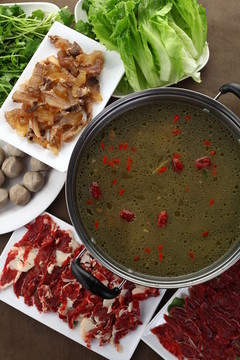 牛肉火鍋套餐