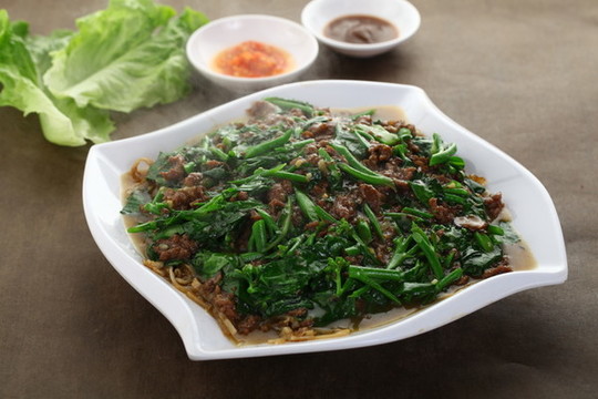 濕炒牛河