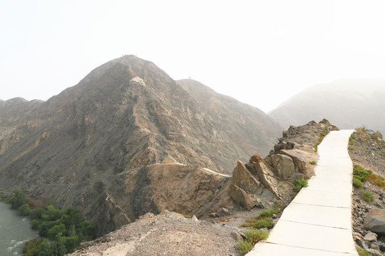 庫爾勒鐵門關(guān)旅游景區(qū)