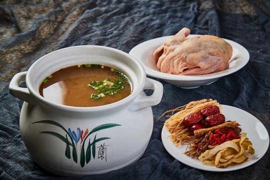 滋補(bǔ)乳鴿湯