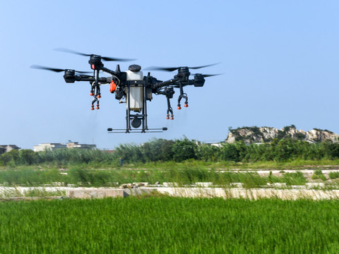 無人機(jī)