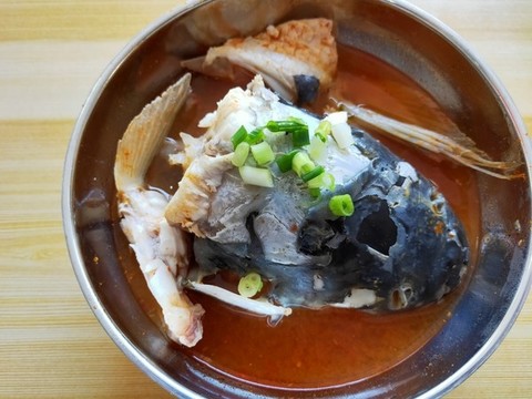 酸湯魚(yú)頭