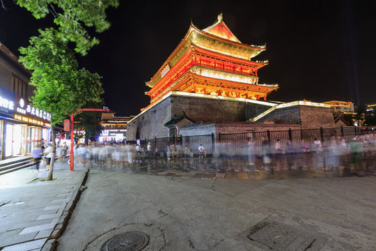 中國陜西省西安市鐘鼓樓夜色風光