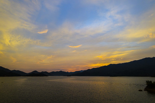 水庫風(fēng)光