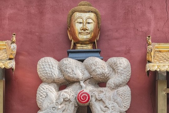 無量寺石碑帽頭