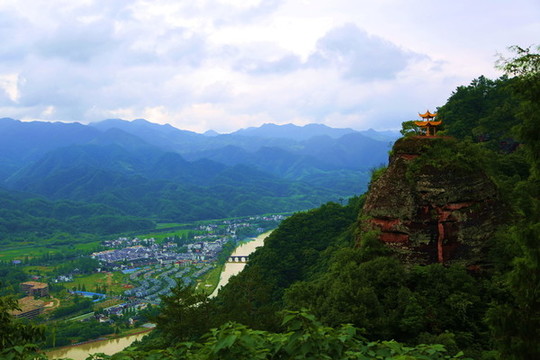 齊云山俯瞰