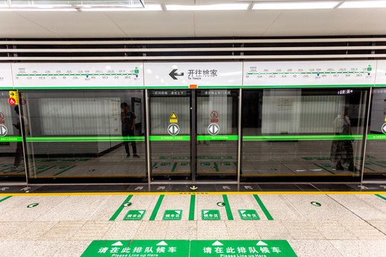 地鐵車門