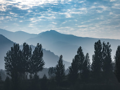 群山風光