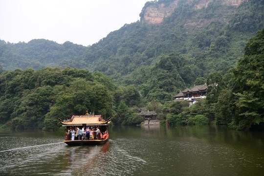 青城山