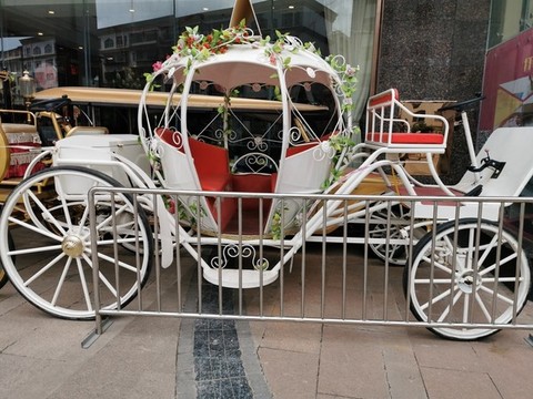 歐式觀光車