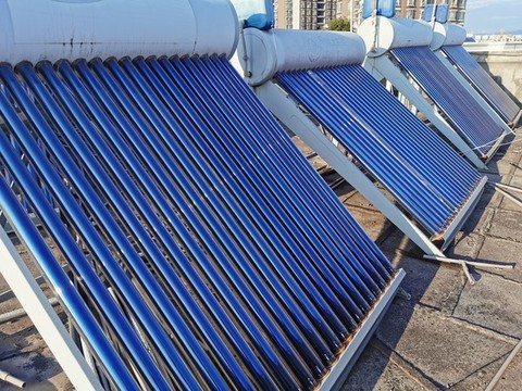 太陽能熱水器
