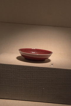 清代瓷碗