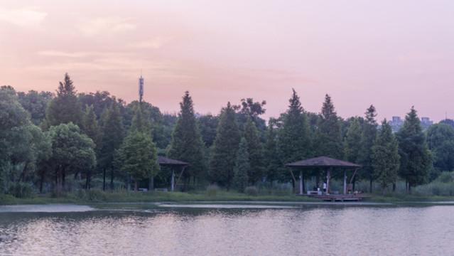 月湖公園紅霞滿天