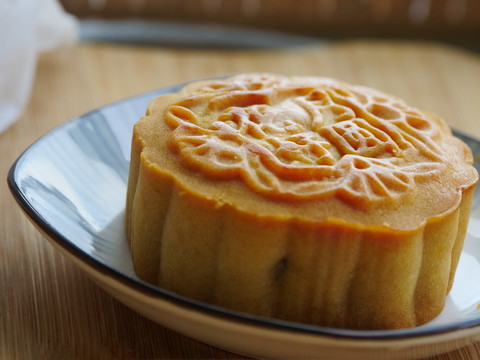 傳統(tǒng)廣式月餅花好月圓