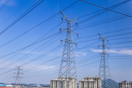 特高壓電網(wǎng)輸電線路