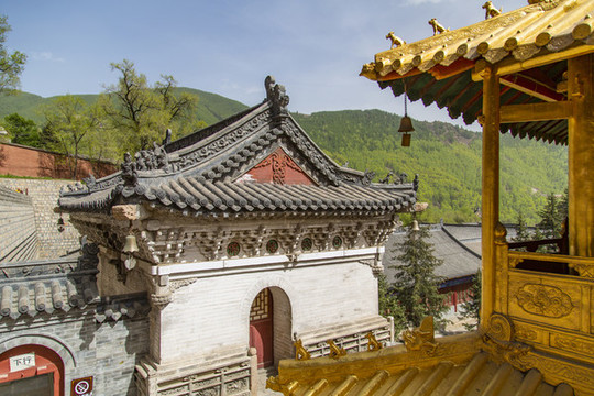 忻州五臺(tái)山顯通寺銅殿