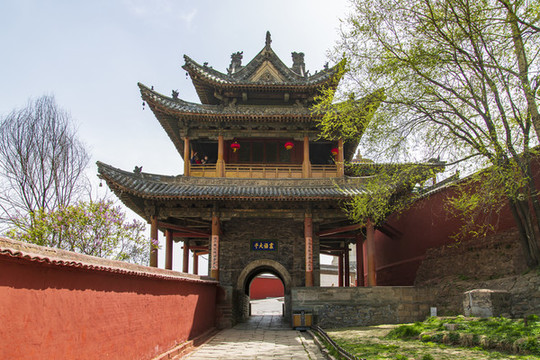 忻州五臺山顯通寺鐘樓