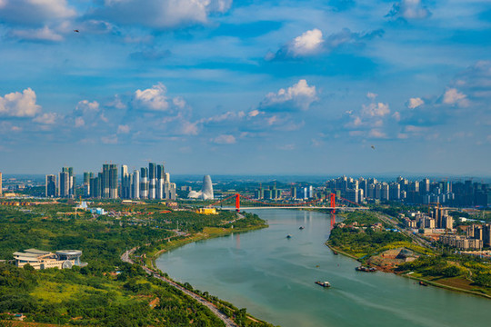 俯瞰南寧邕江全景