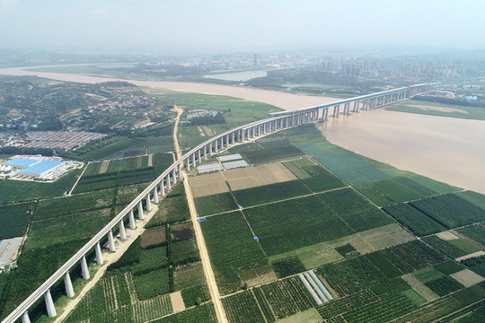 蒙華鐵路黃河特大橋