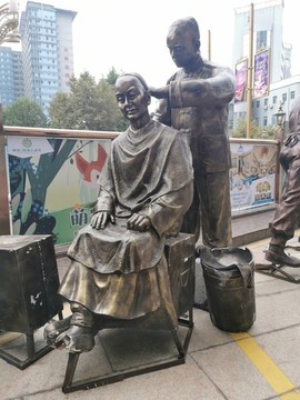 理發(fā)雕塑